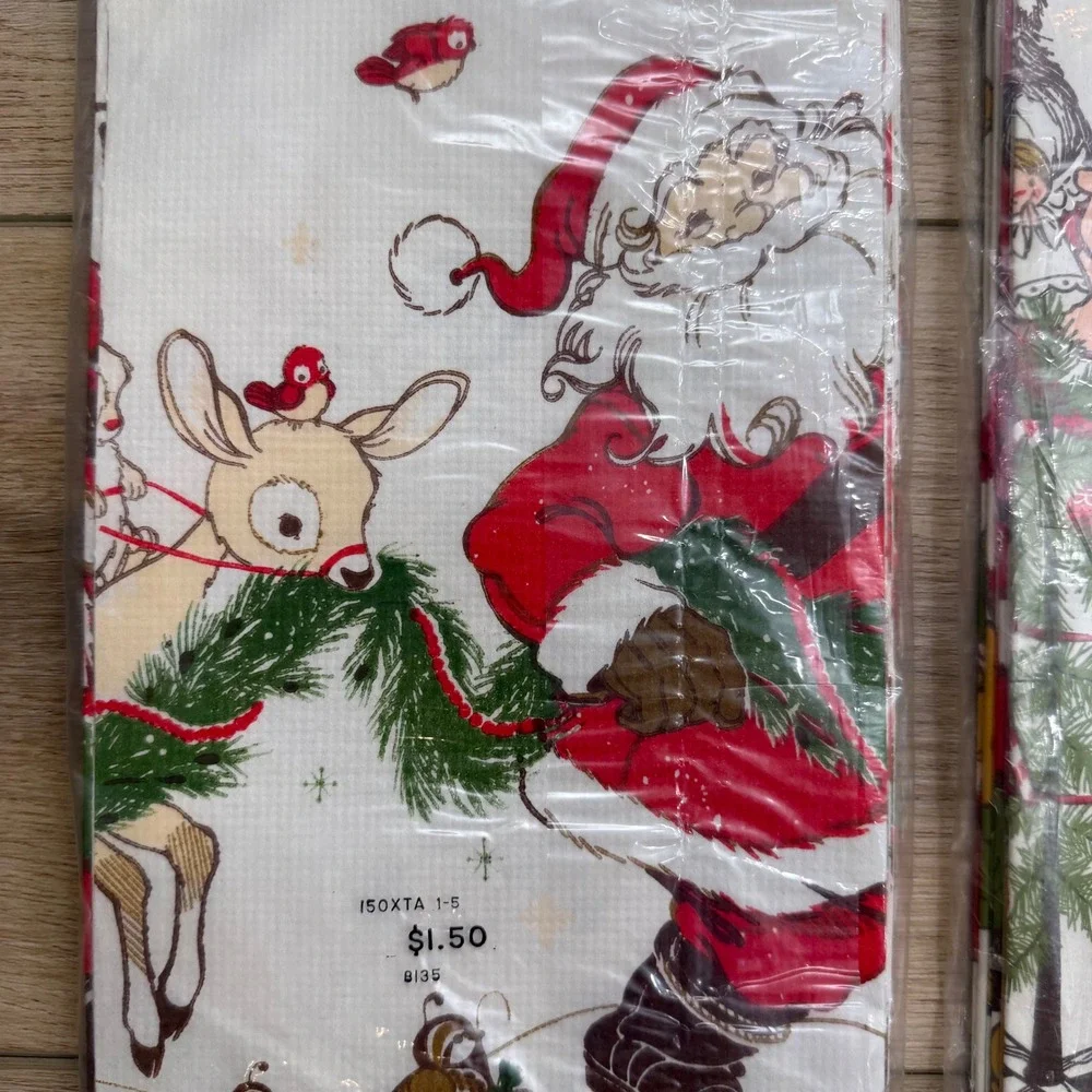 Vintage Hallmark Christmas Tablecloth 60x102 Border Design‎ Santa Reindeer Elves